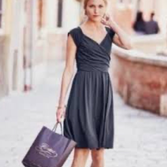 Garnet Hill Juliet Knit Dress in Navy - Picture 3 of 8